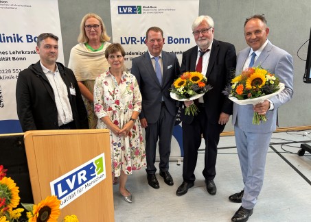 Prof. Dr. Banger wird als Ärztlicher Direktor verabschiedet und Dr. Michael Schormann wird sein Nachfolger.
