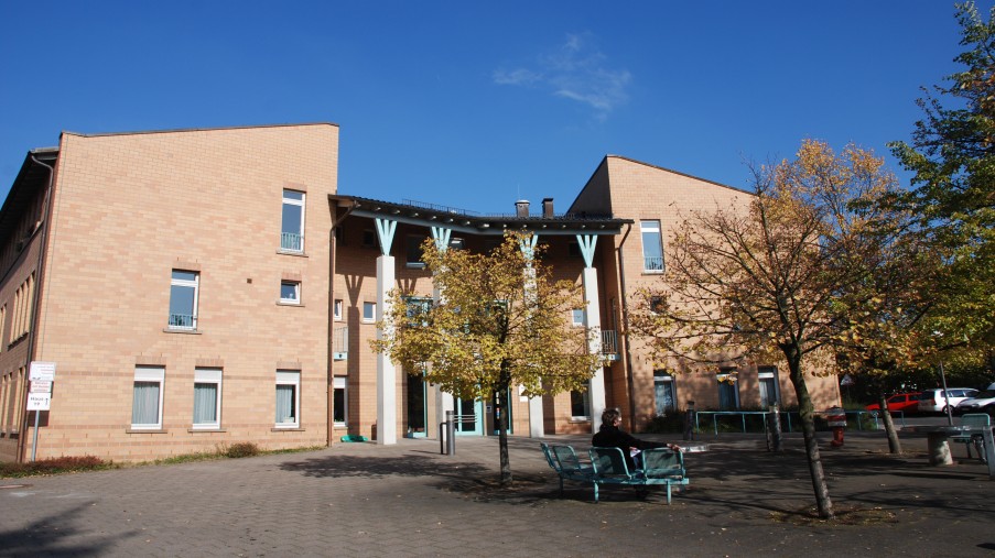 Das Haus der Bonner Stottertherapie in der Außenansicht.